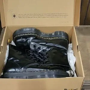 Dr. Martens | Shoes | Dr Martens Molly Black Boots Size 9